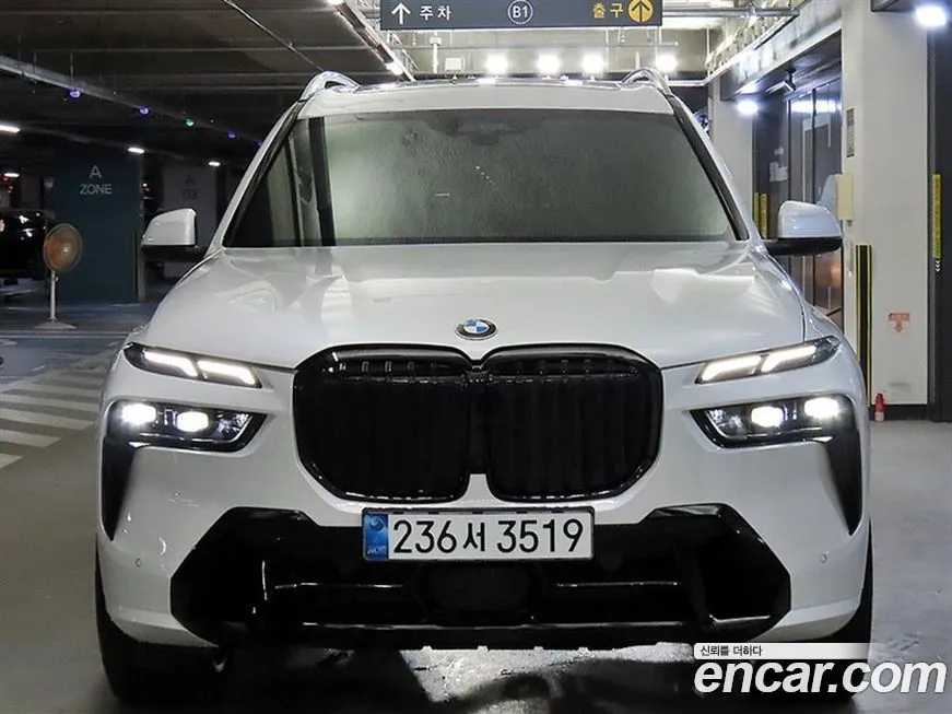 BMW X7 — фото 2