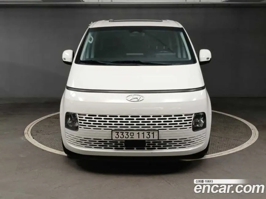 Hyundai Staria — фото 1