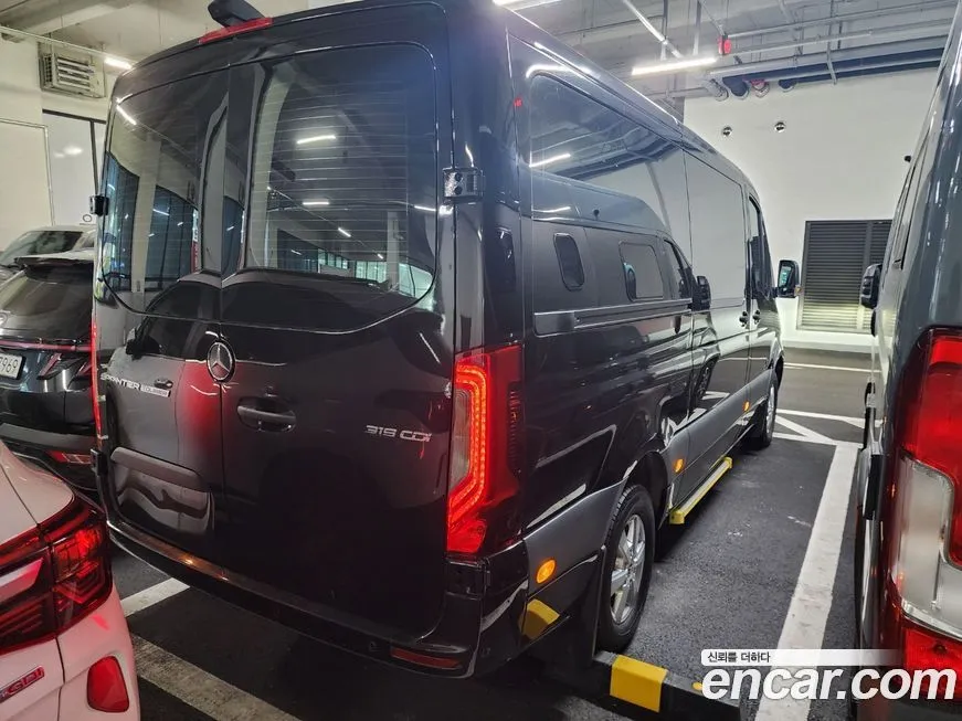 Mercedes-Benz Sprinter 2023 из KR, фото 2