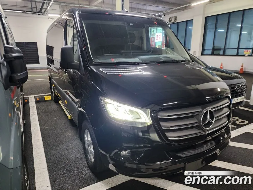 Mercedes-Benz Sprinter 2023 из KR, фото 5