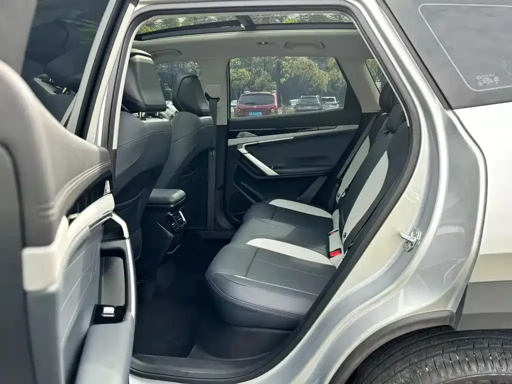 Geely Boyue L 2025 из CN, фото 8