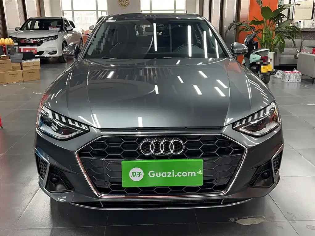 Audi A4L 2021 из CN, фото 4