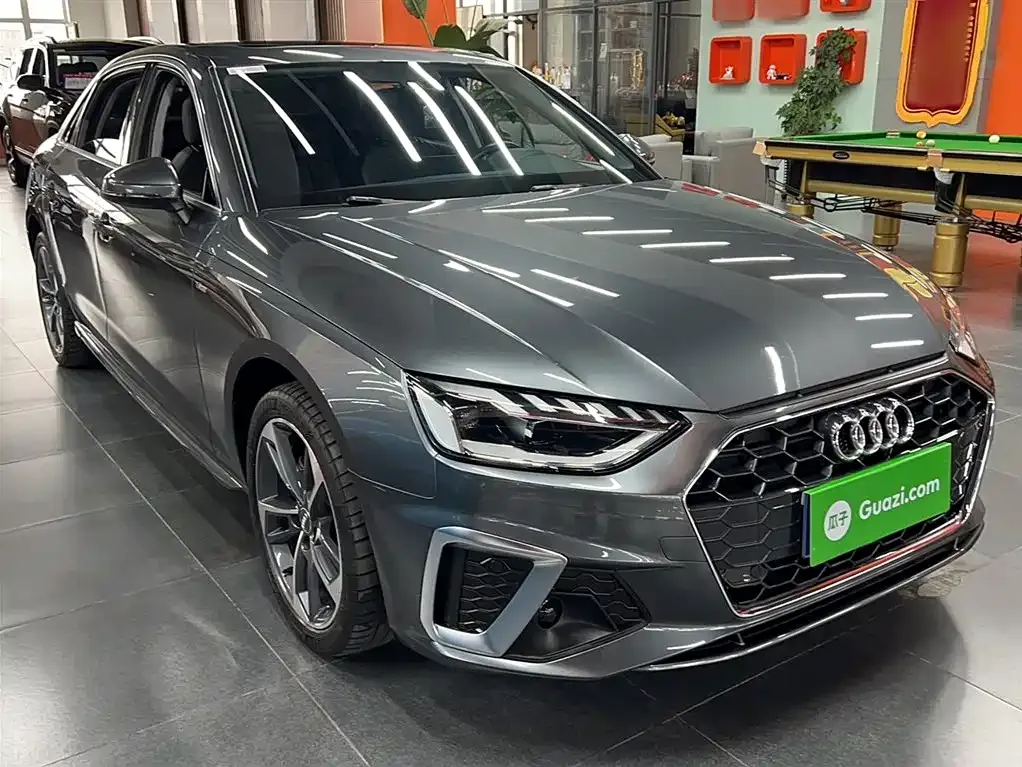 Audi A4L 2021 из CN, фото 5