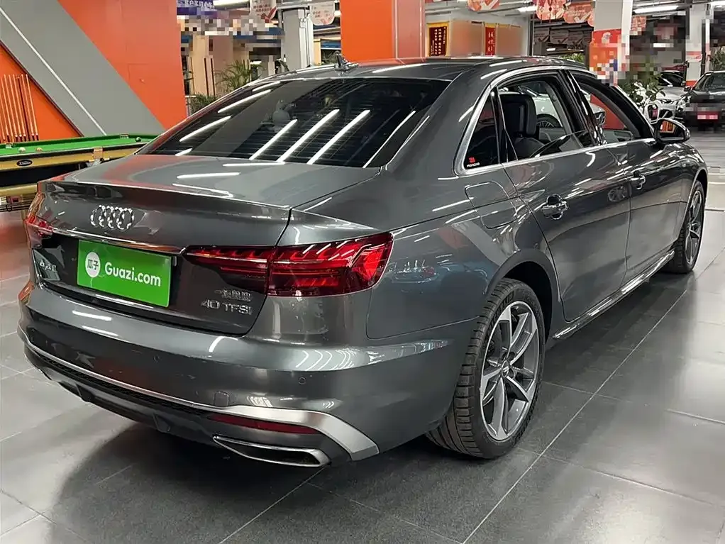 Audi A4L 2021 из CN, фото 6