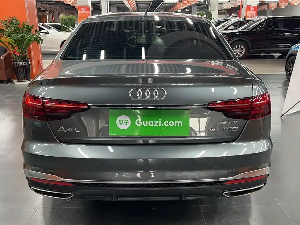 Audi A4L 2021 из CN, фото 7