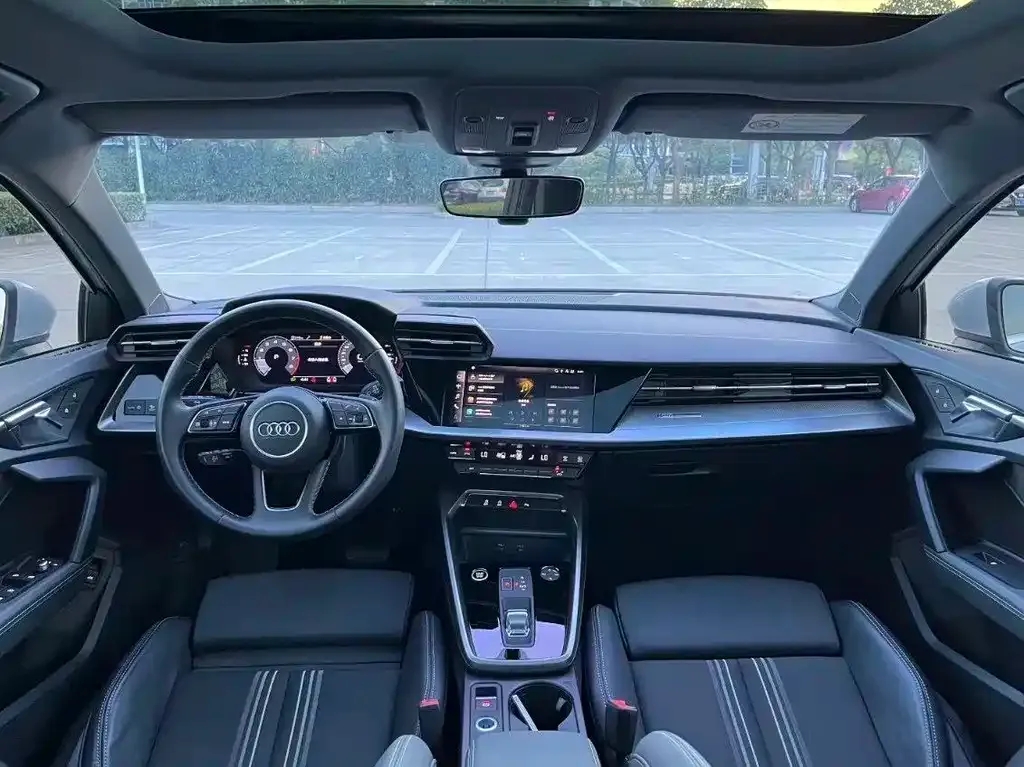 Audi A3 2023 из CN, фото 8