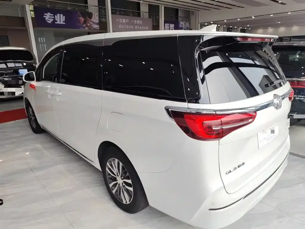 Buick GL8 2023 из CN, фото 5