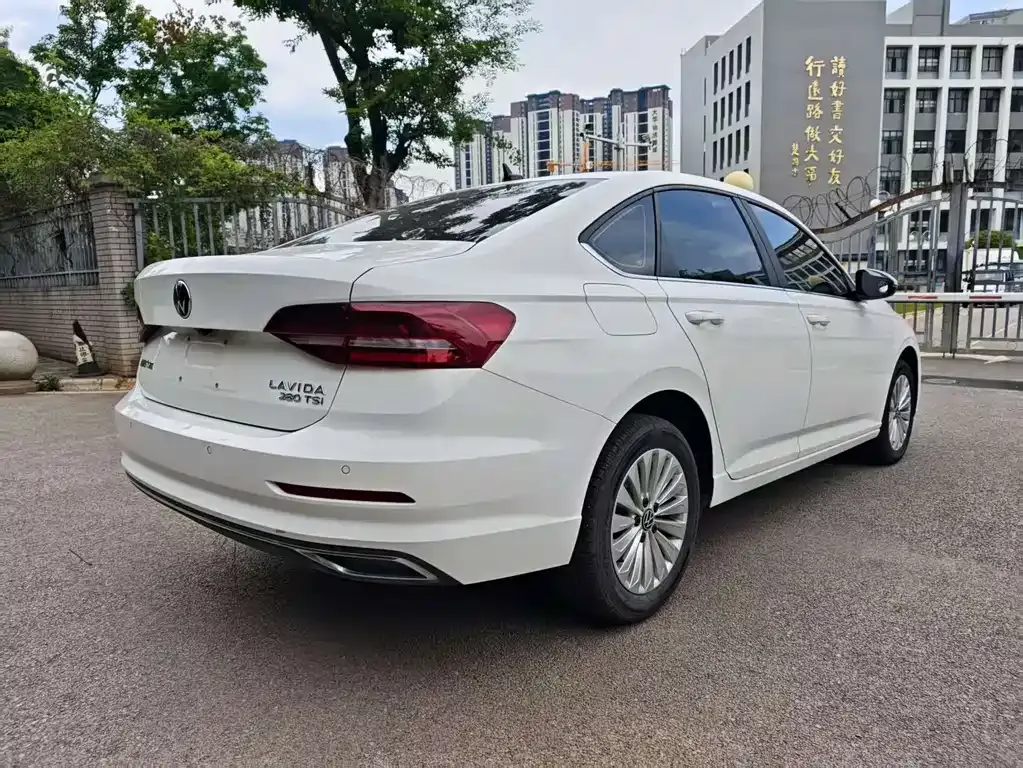 Volkswagen Lavida 2021 из CN, фото 4