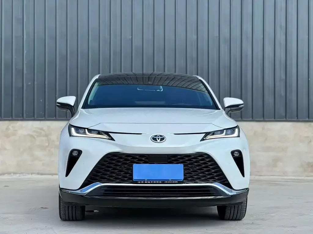Toyota Venza 2023 из CN, фото 2