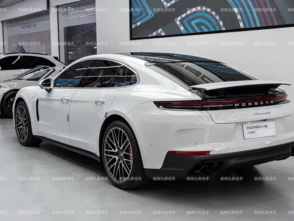Porsche Panamera 2025 из CN, фото 4