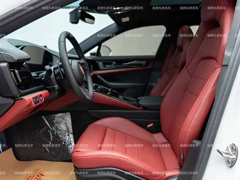Porsche Panamera 2025 из CN, фото 7