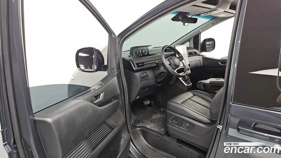Hyundai Staria 2025 из KR, фото 10