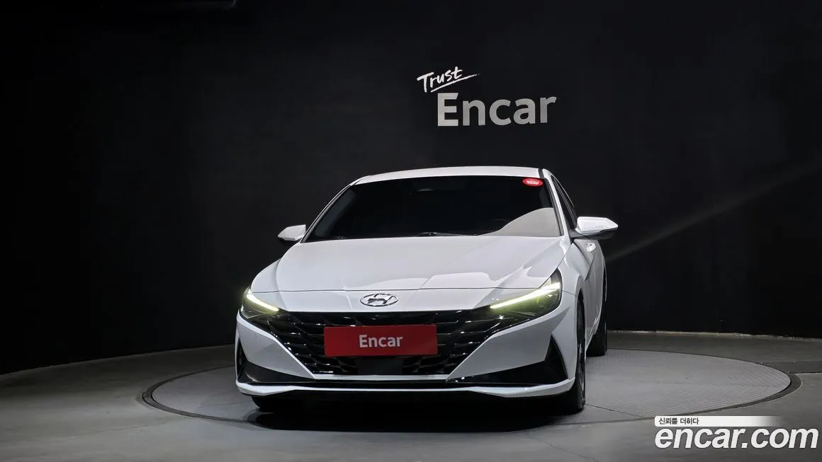 Hyundai AVANTE — фото 3