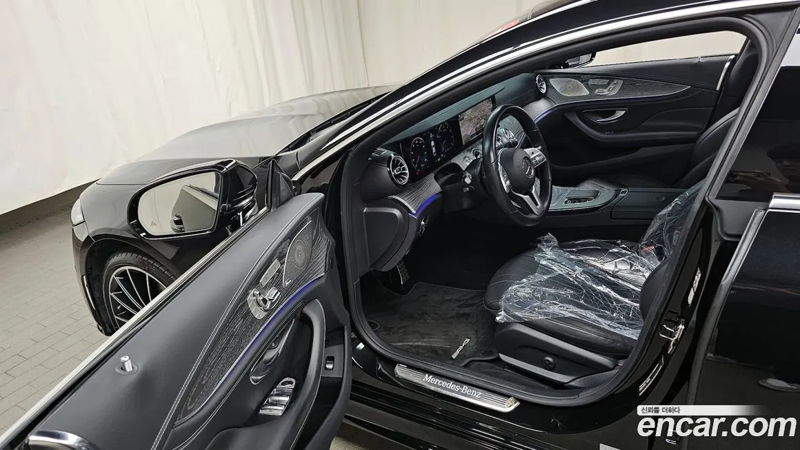 Mercedes-Benz CLS-Class — фото 10