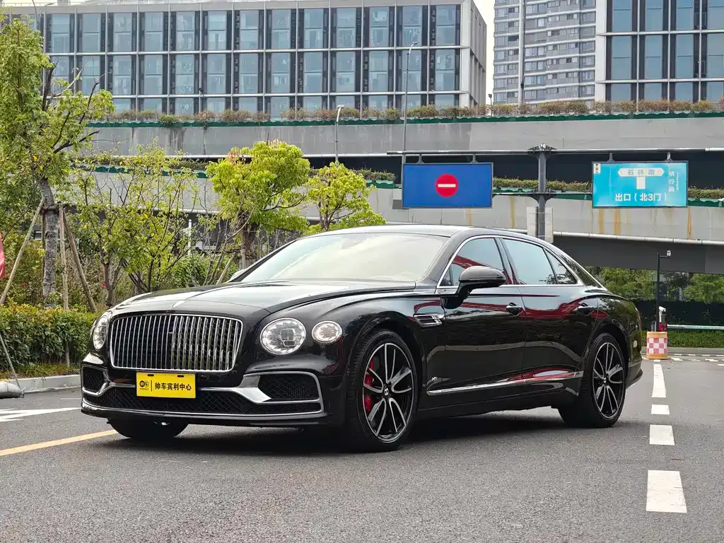 Bentley Flying Spur 2021 из CN, фото 1