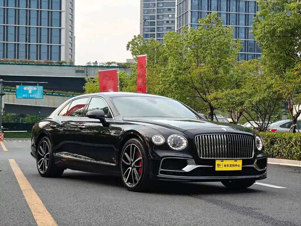 Bentley Flying Spur 2021 из CN, фото 2