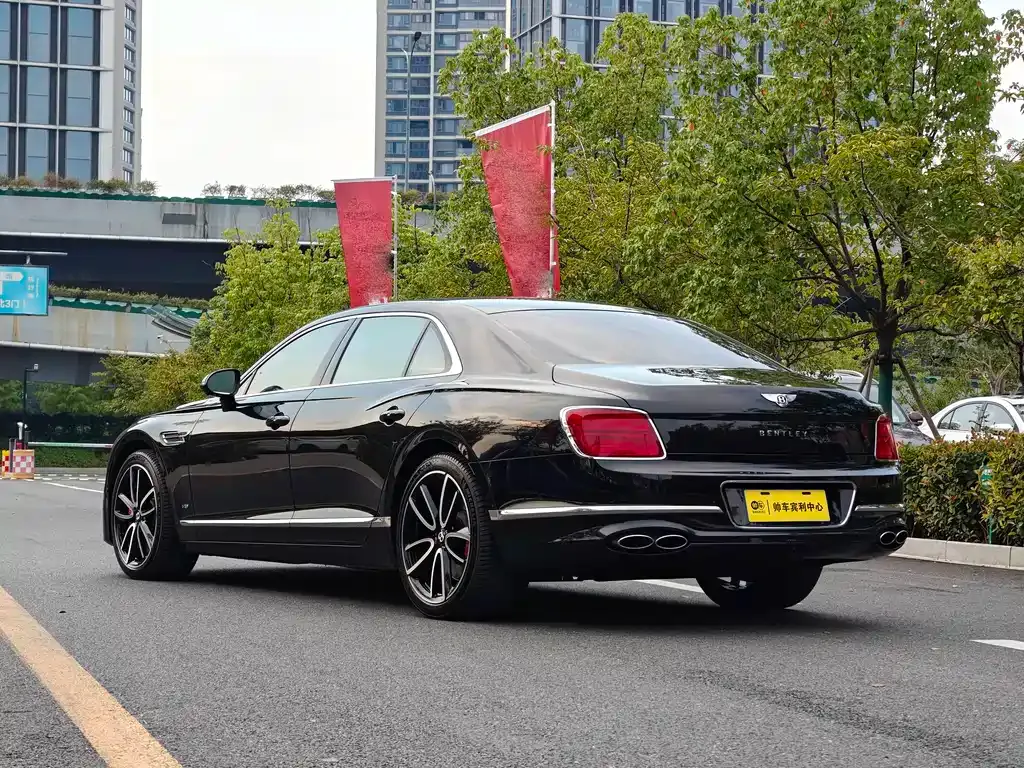 Bentley Flying Spur 2021 из CN, фото 3
