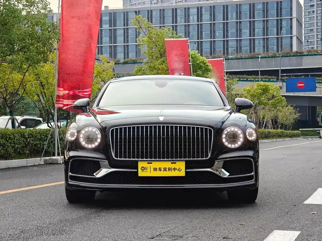Bentley Flying Spur 2021 из CN, фото 5