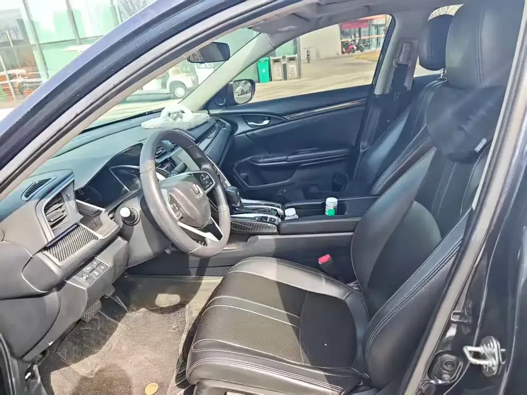 Honda Civic 2021 из CN, фото 2