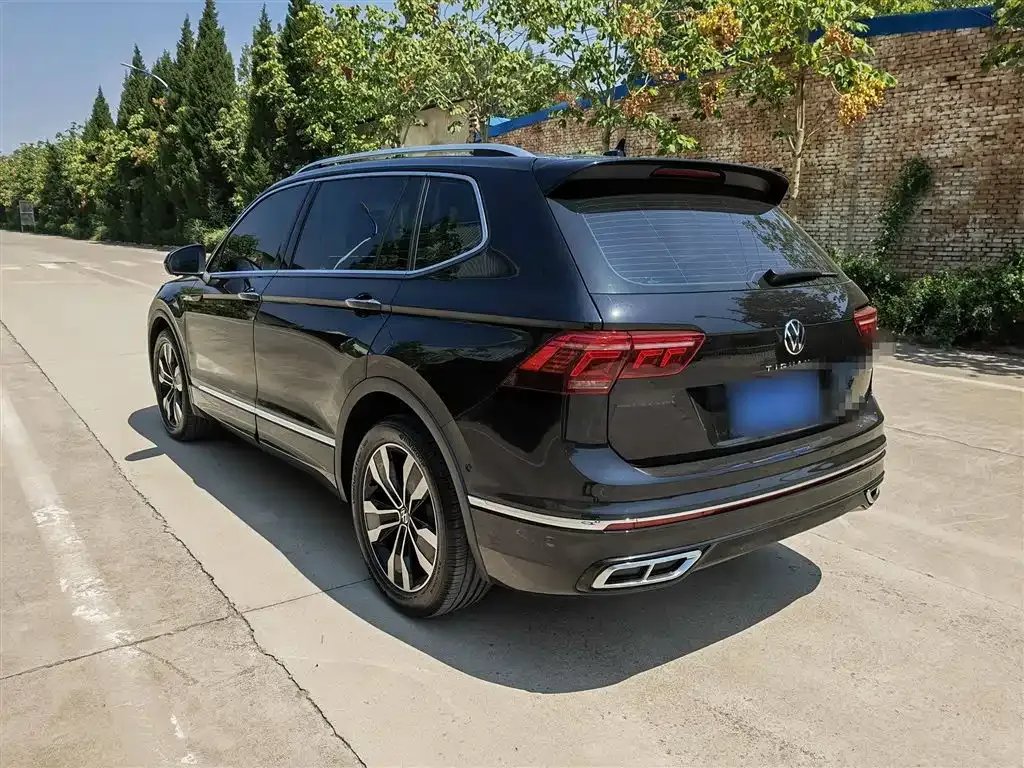 Volkswagen Tiguan L 2024 из CN, фото 10