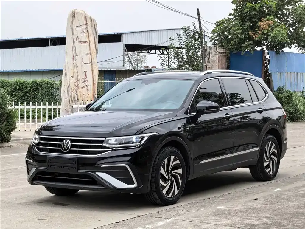 Volkswagen Tiguan L 2022 из CN, фото 2