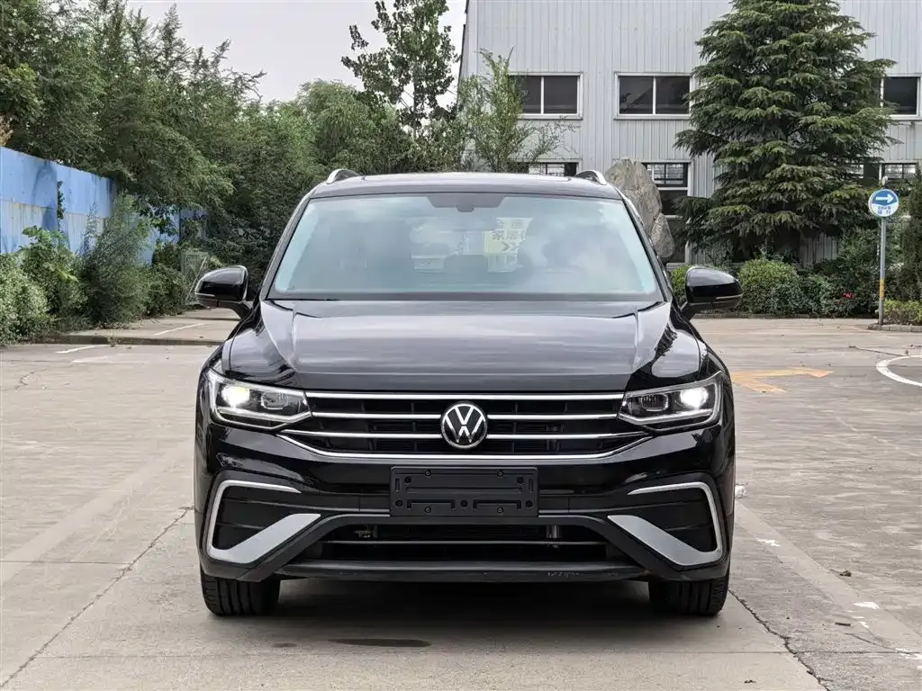 Volkswagen Tiguan L 2022 из CN, фото 8