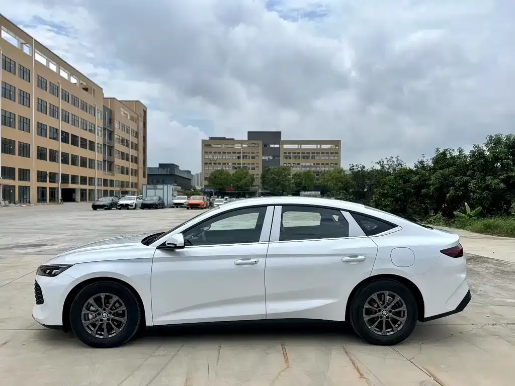BYD Qin L 2025 из CN, фото 3