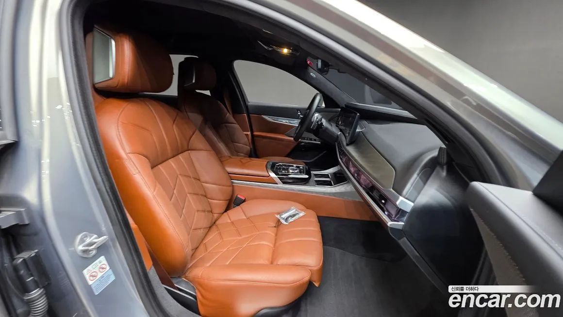 BMW 7-Series 2023 из KR, фото 10