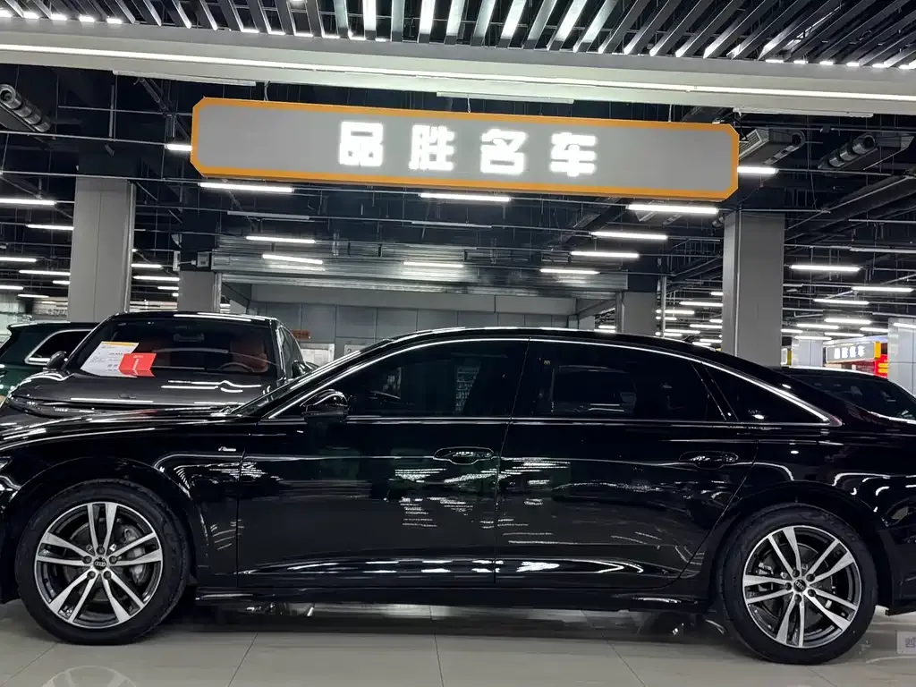 Audi A6L 2023 из CN, фото 3