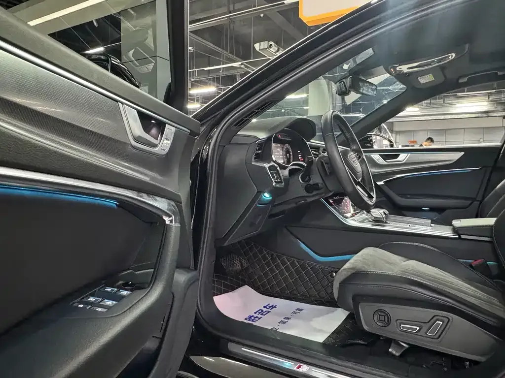 Audi A6L 2023 из CN, фото 7