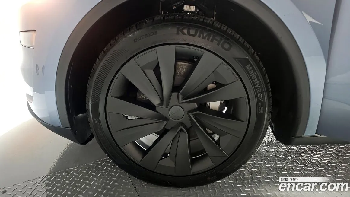 Tesla Model Y 2025 из KR, фото 5