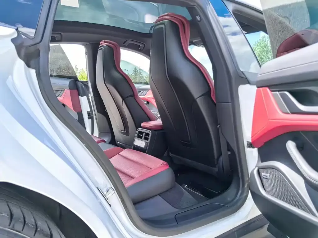 Porsche Taycan 2022 из CN, фото 9