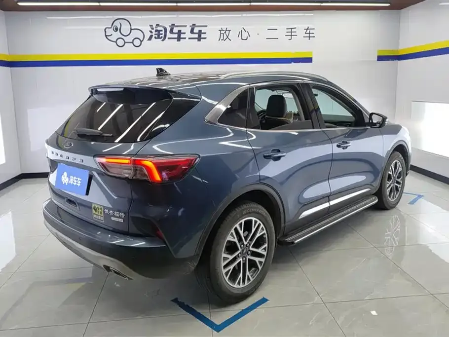 Ford Escape 2022 из CN, фото 3