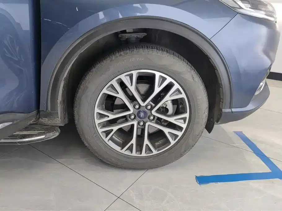 Ford Escape 2022 из CN, фото 6