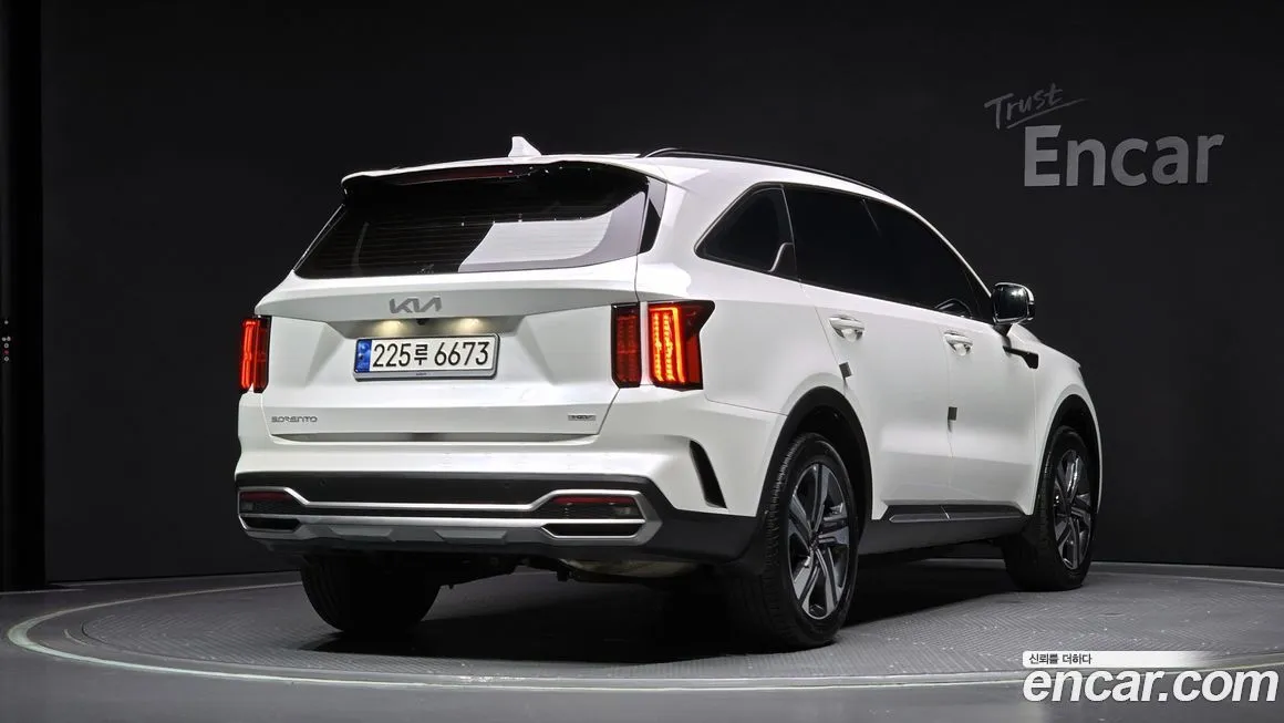 Kia Sorento 2023 из KR, фото 2