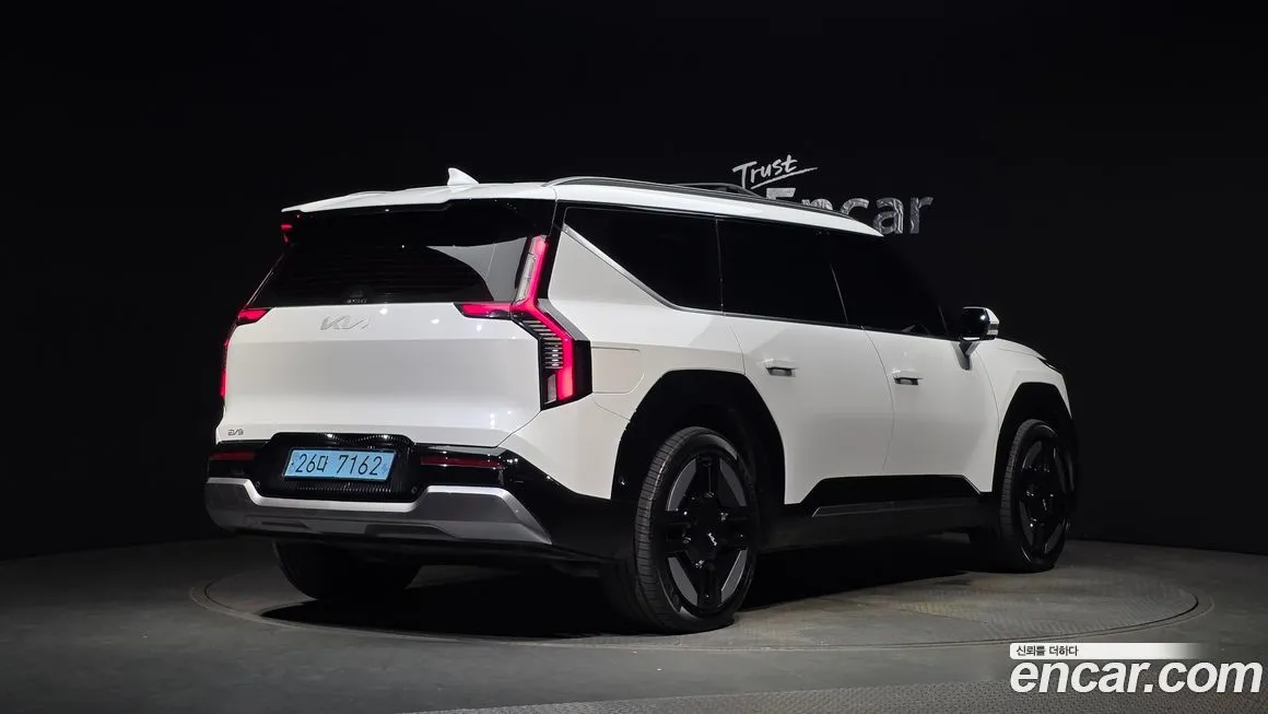 Kia EV9 2024 из KR, фото 2