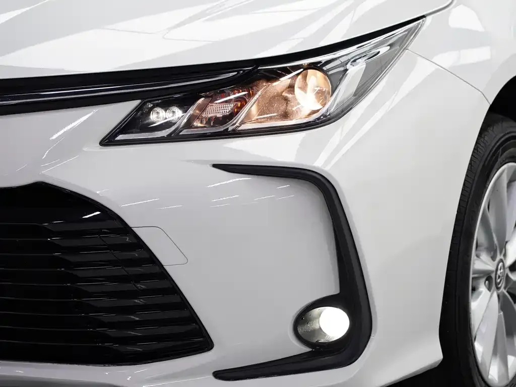 Toyota Corolla 2022 из CN, фото 7