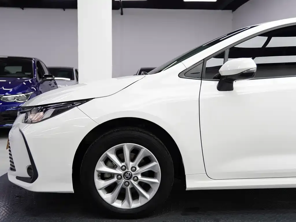 Toyota Corolla 2022 из CN, фото 8