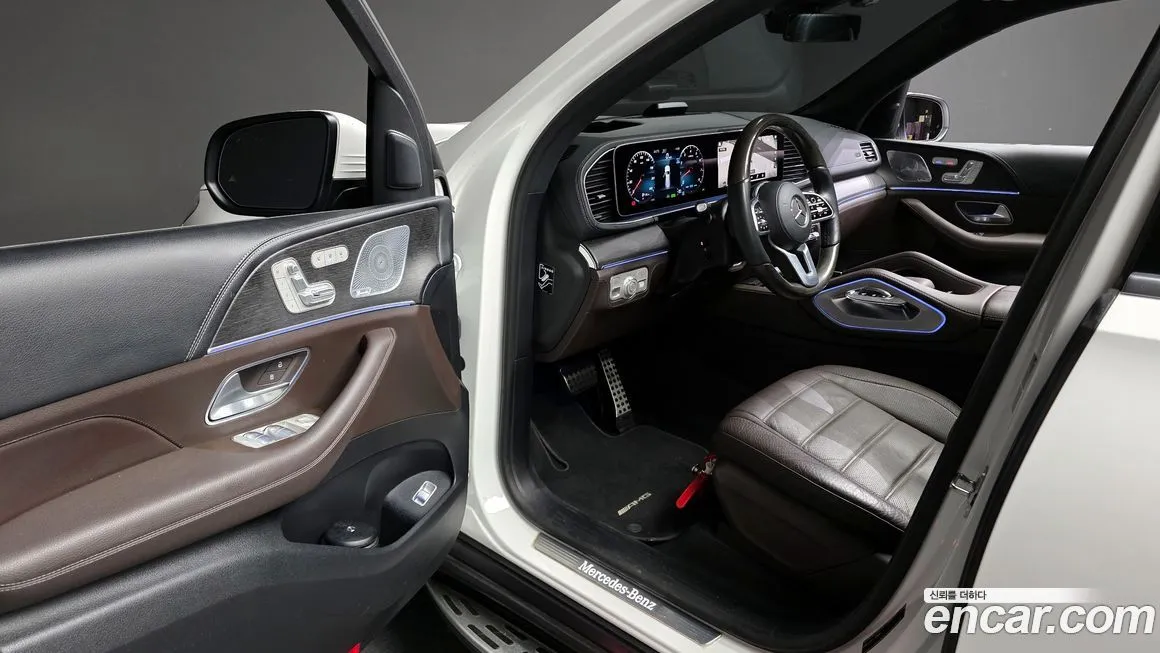 Mercedes-Benz GLS-Class — фото 10