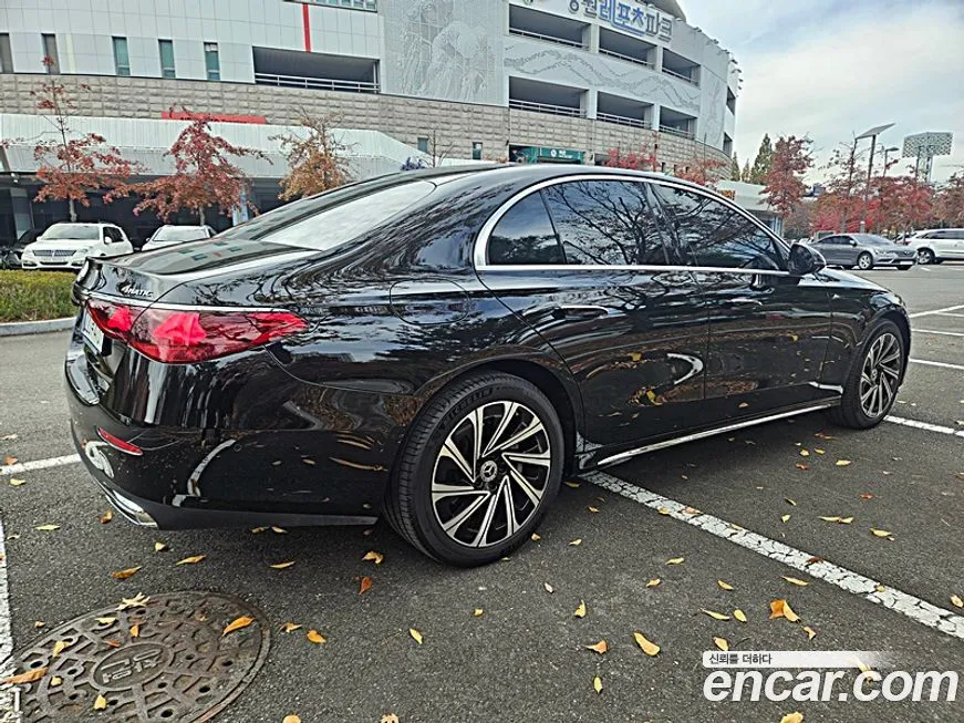 Mercedes-Benz E-Class 2025 из KR, фото 4