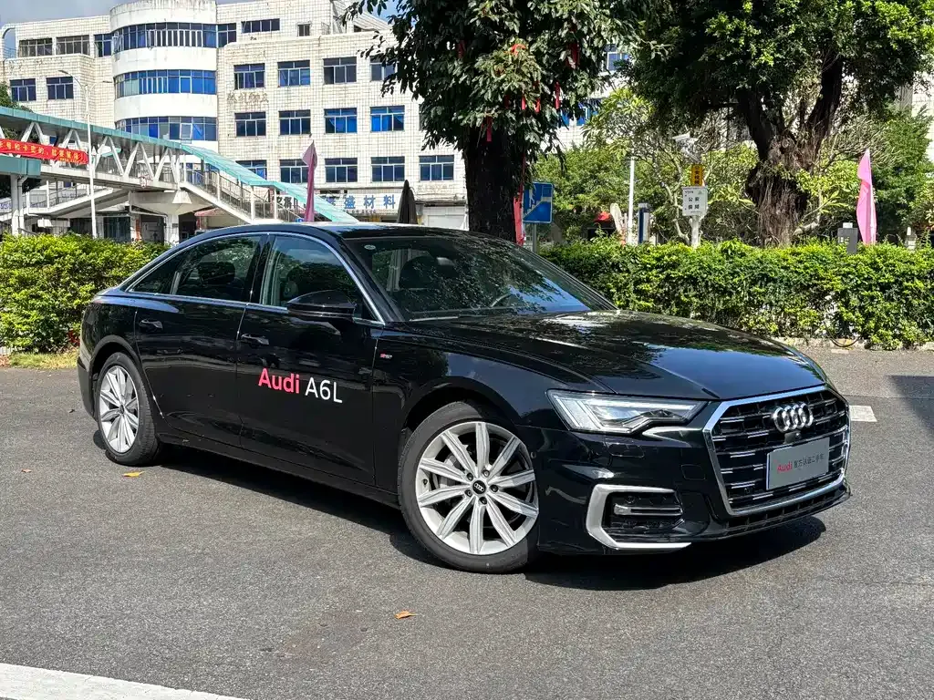 Audi A6L — фото 2