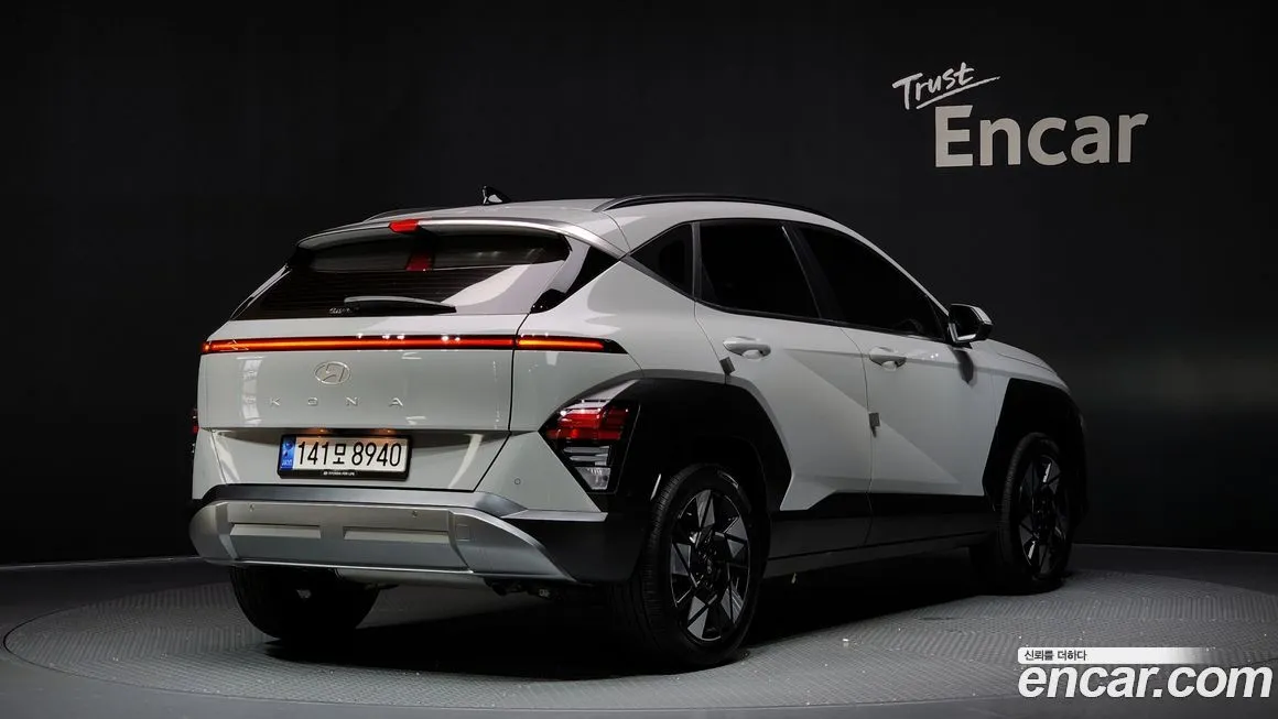 Hyundai Kona 2023 из KR, фото 2