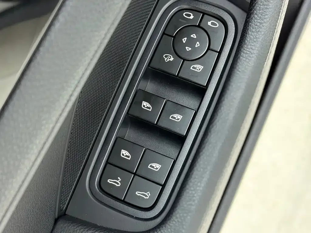 Porsche Panamera 2023 из CN, фото 10