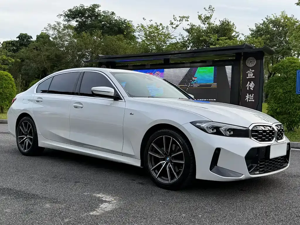 BMW 3 Series 2023 из CN, фото 3