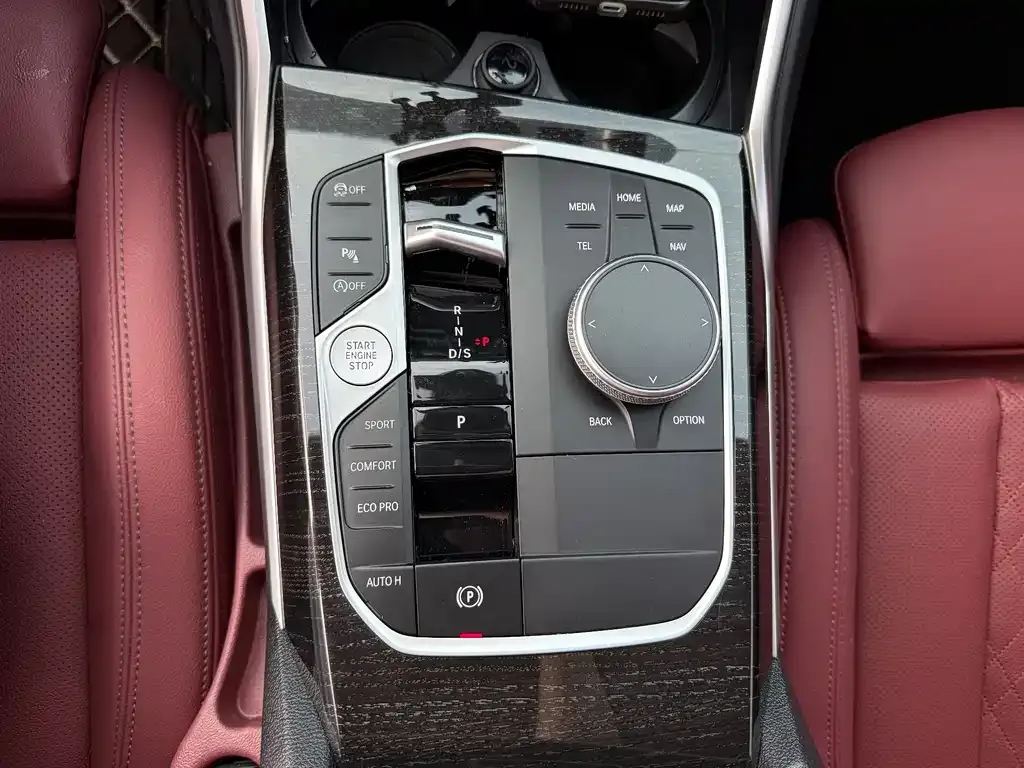 BMW 3 Series 2023 из CN, фото 8