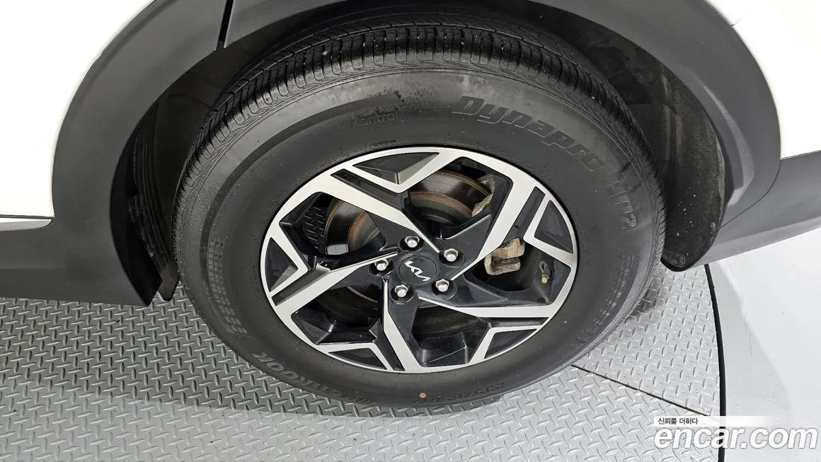 Kia Sportage — фото 5