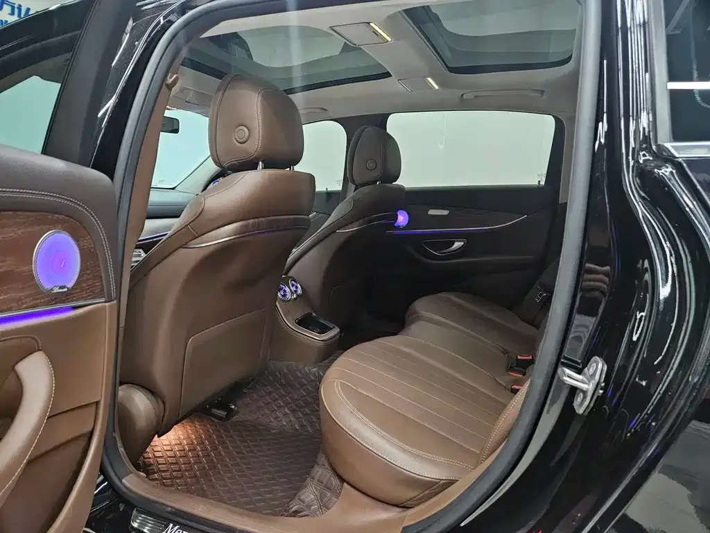 Mercedes-Benz E-Class 2022 из CN, фото 8