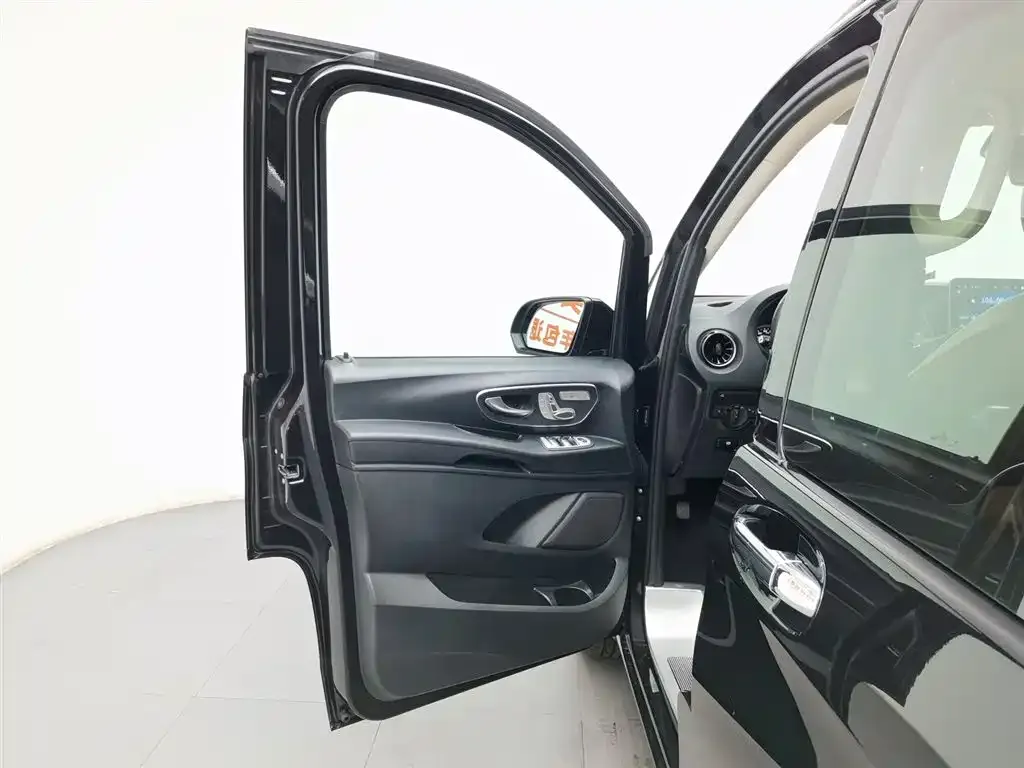 Mercedes-Benz Vito 2023 из CN, фото 8
