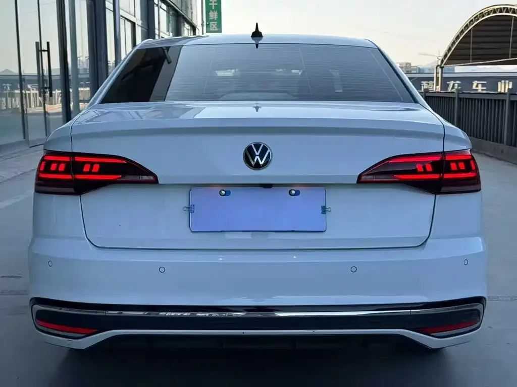 Volkswagen Bora 2023 из CN, фото 5