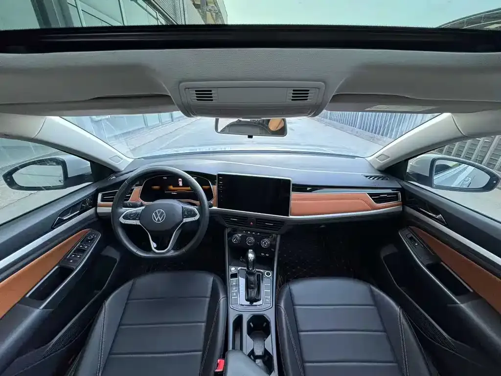 Volkswagen Bora 2023 из CN, фото 8